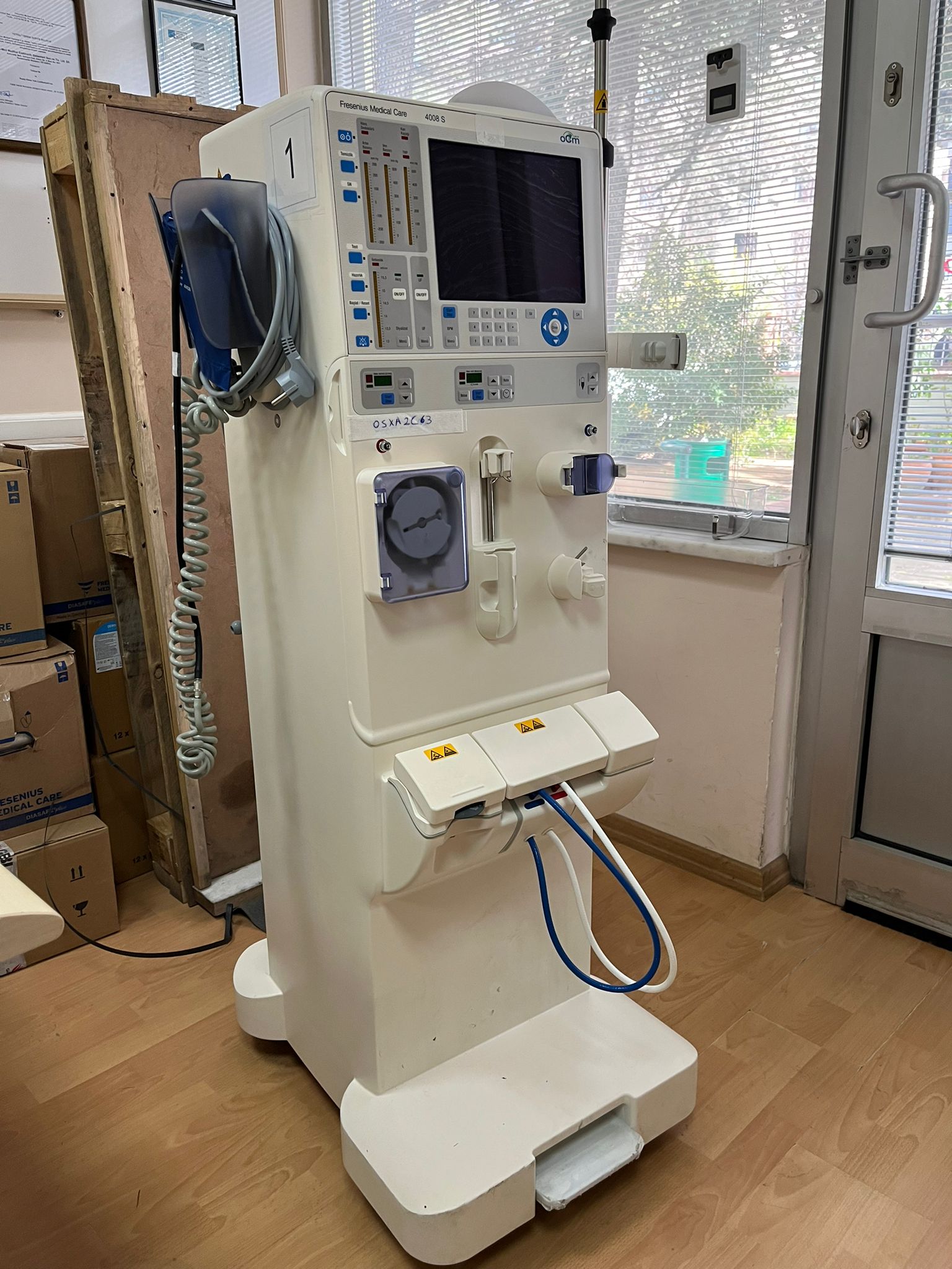 Fresenius 4008S Hemodialysis Machine